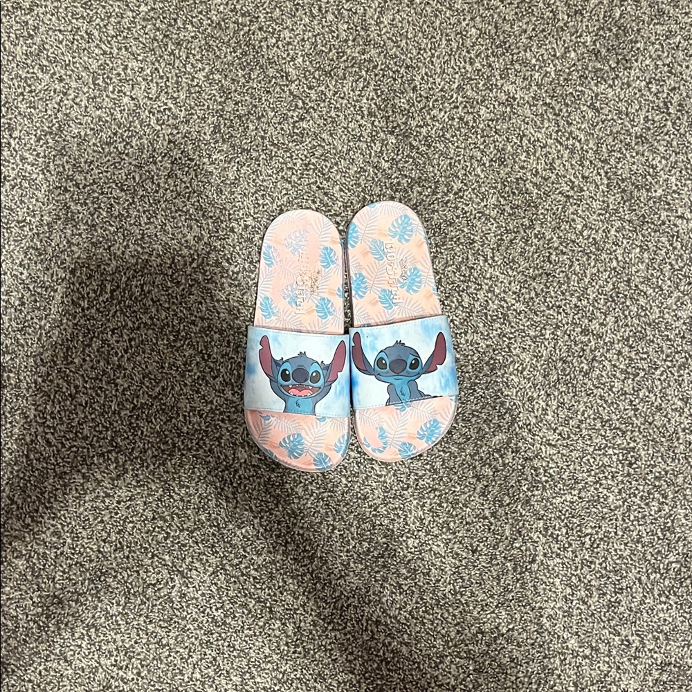 Stitch Patterned Slides